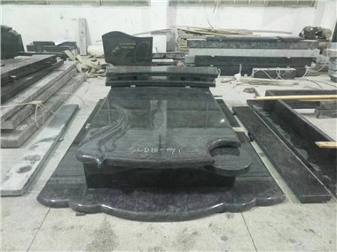 Granīta kapu akmeņi